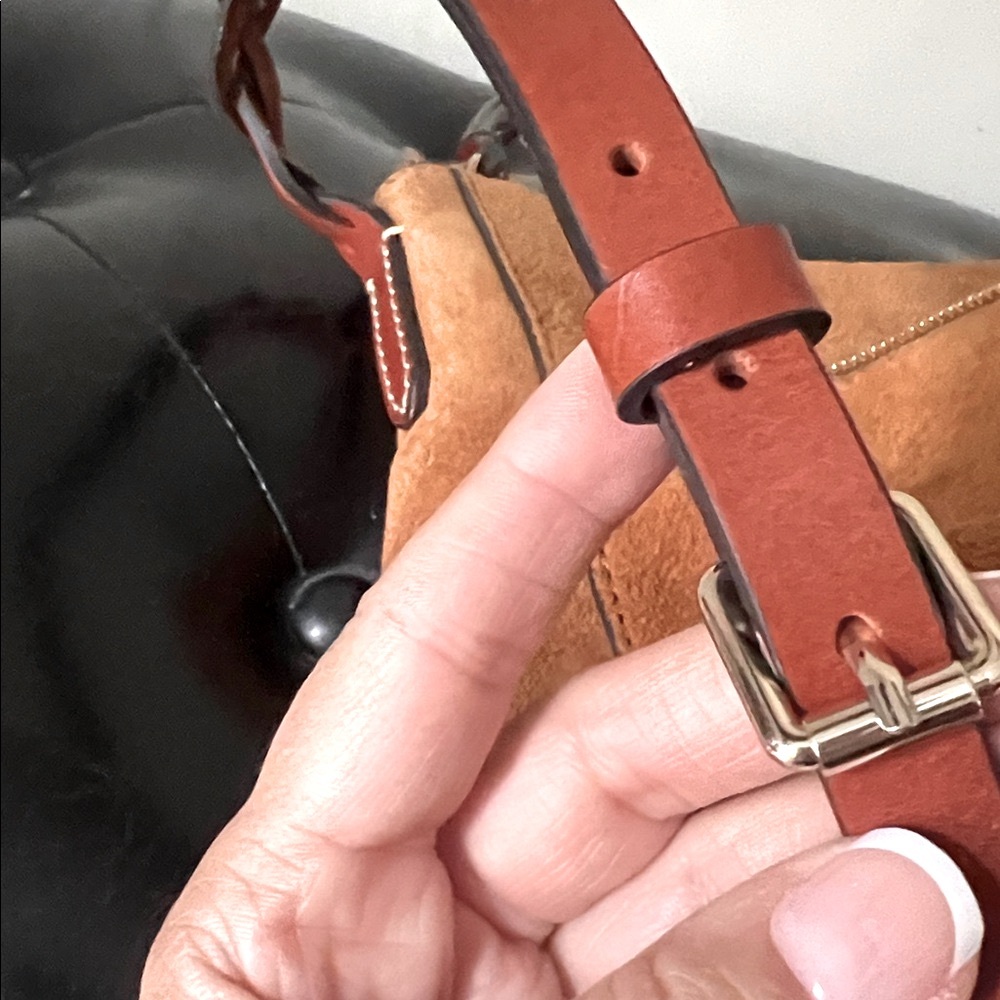 Dooney & Bourke “Tracy” Suede Shoulder/Crossbody Bag NWOT - Picture 13 of 16